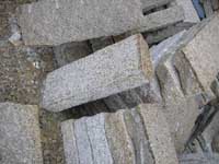 Desert Gold Rusty Granite, Kerbstone