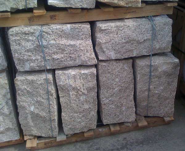 Desert Gold Rusty Granite, Plates