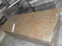 Desert Gold Rusty Granite, Slabs